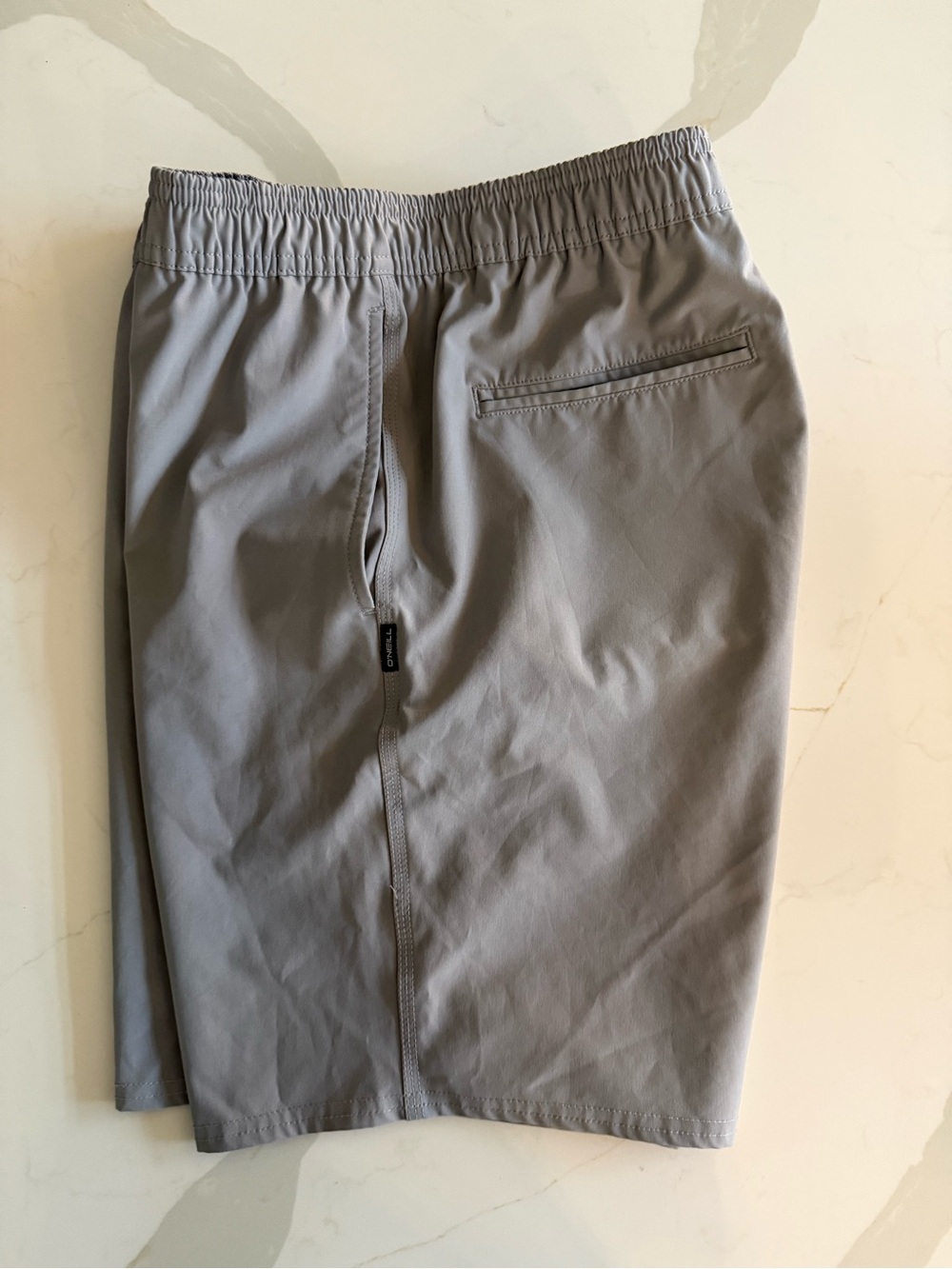 O'Neill Light Gray Men's Shorts hybrid hyperdry, small - Picture 2 of 2
